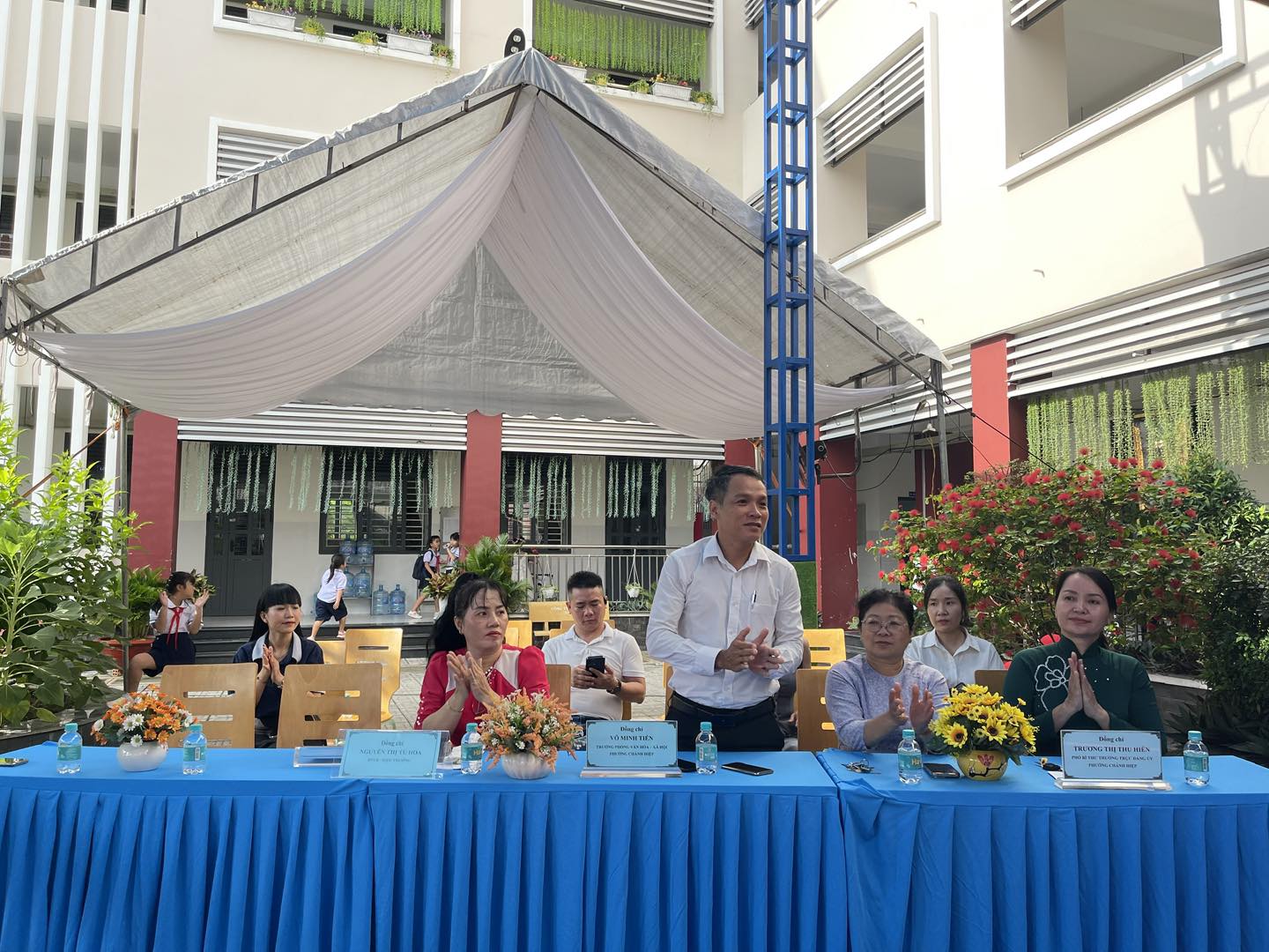tiến