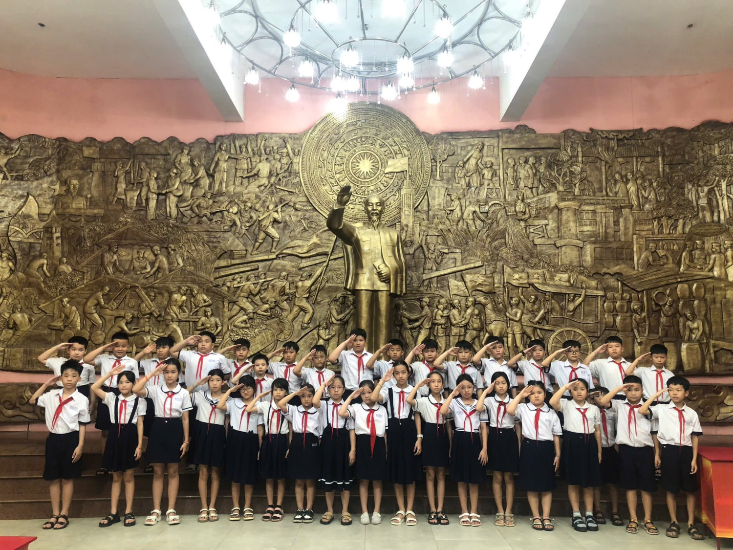 HÀNH TRÌNH VỀ NGUỒN