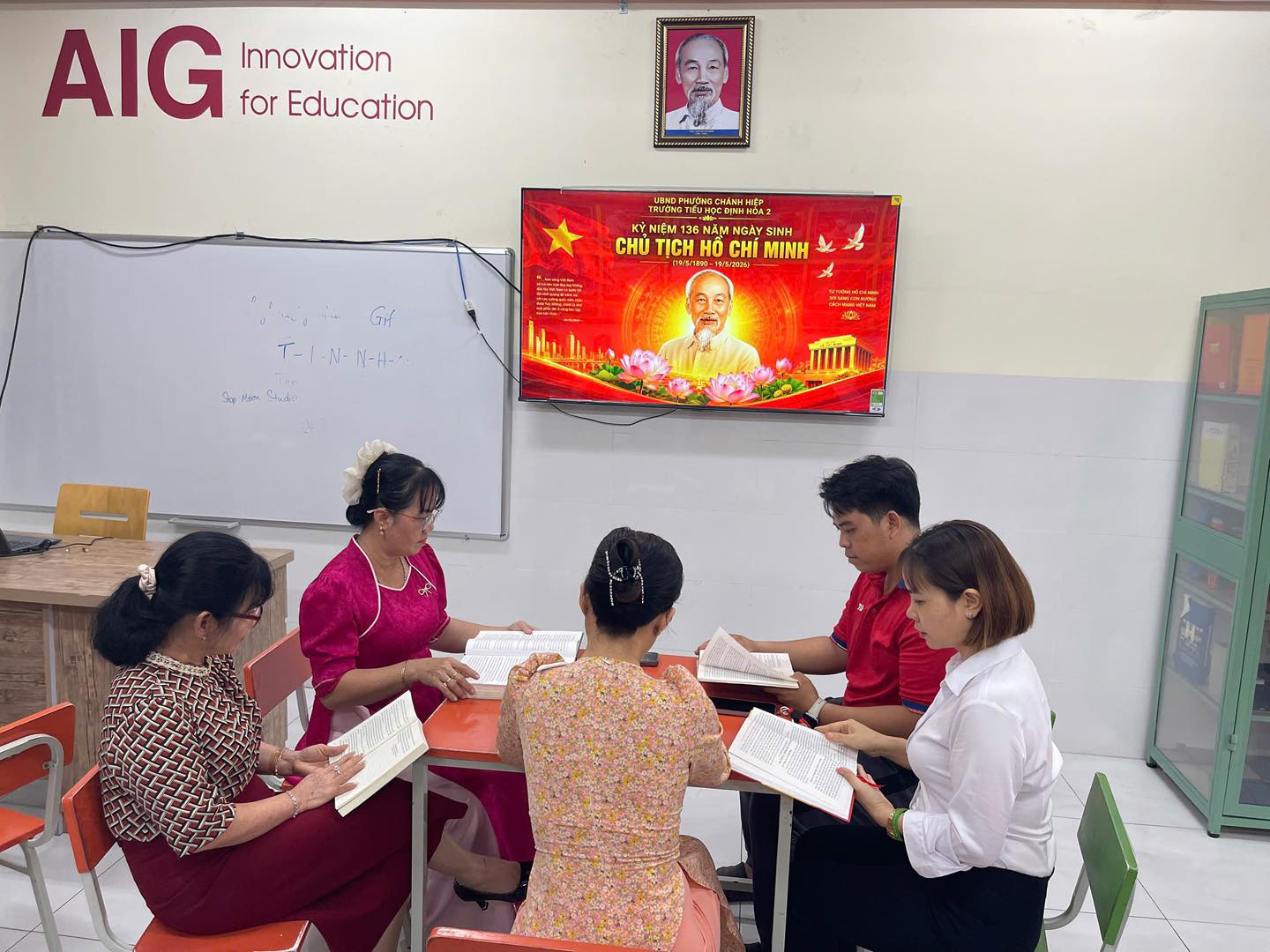 LAN TỎA VĂN HÓA ĐỌC KỶ NIỆM 136 NĂM NGÀY SINH BÁC HỒ